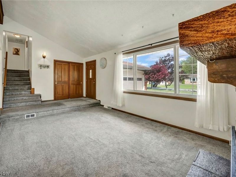 7850 E Linden Lane, Parma, OH 44130 Photo 14
