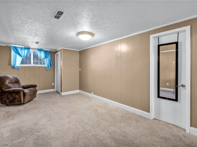 7850 E Linden Lane, Parma, OH 44130 Photo 26