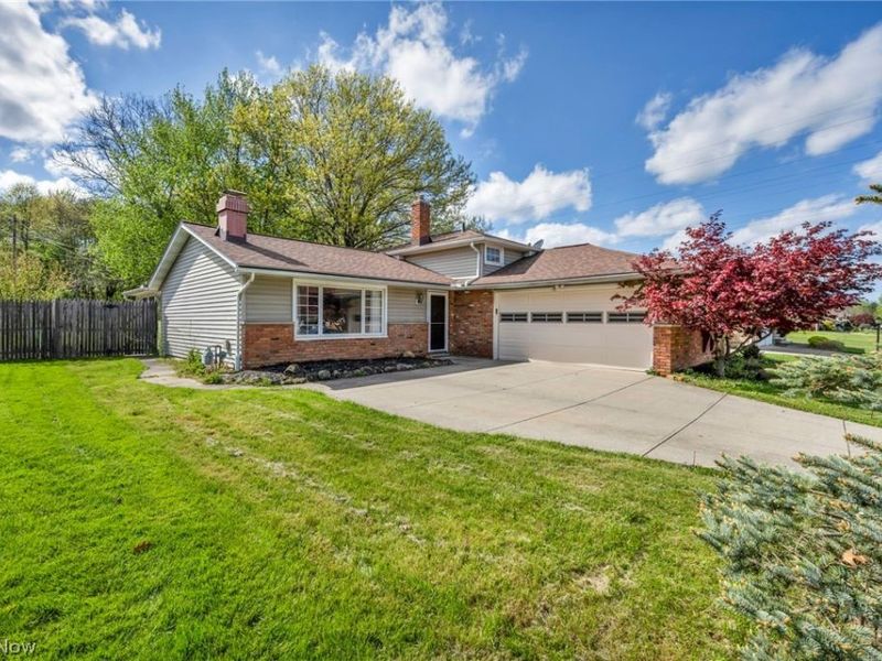 7850 E Linden Lane, Parma, OH 44130 Photo 3