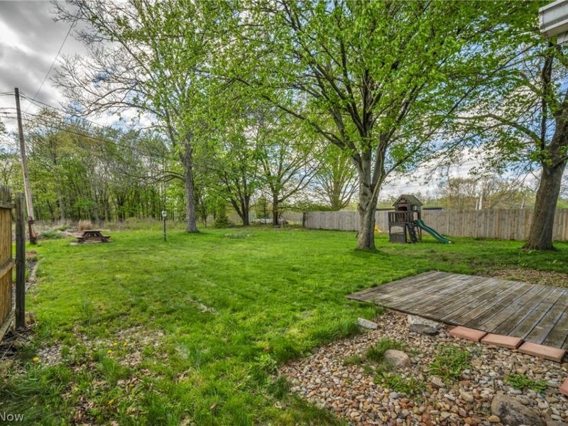 7850 E Linden Lane, Parma, OH 44130 Photo 5