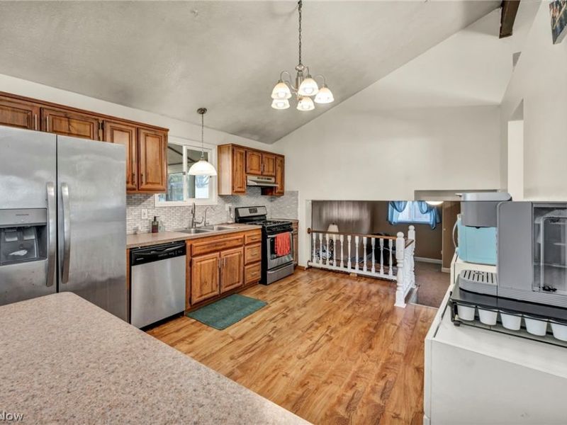 7850 E Linden Lane, Parma, OH 44130 Photo 8