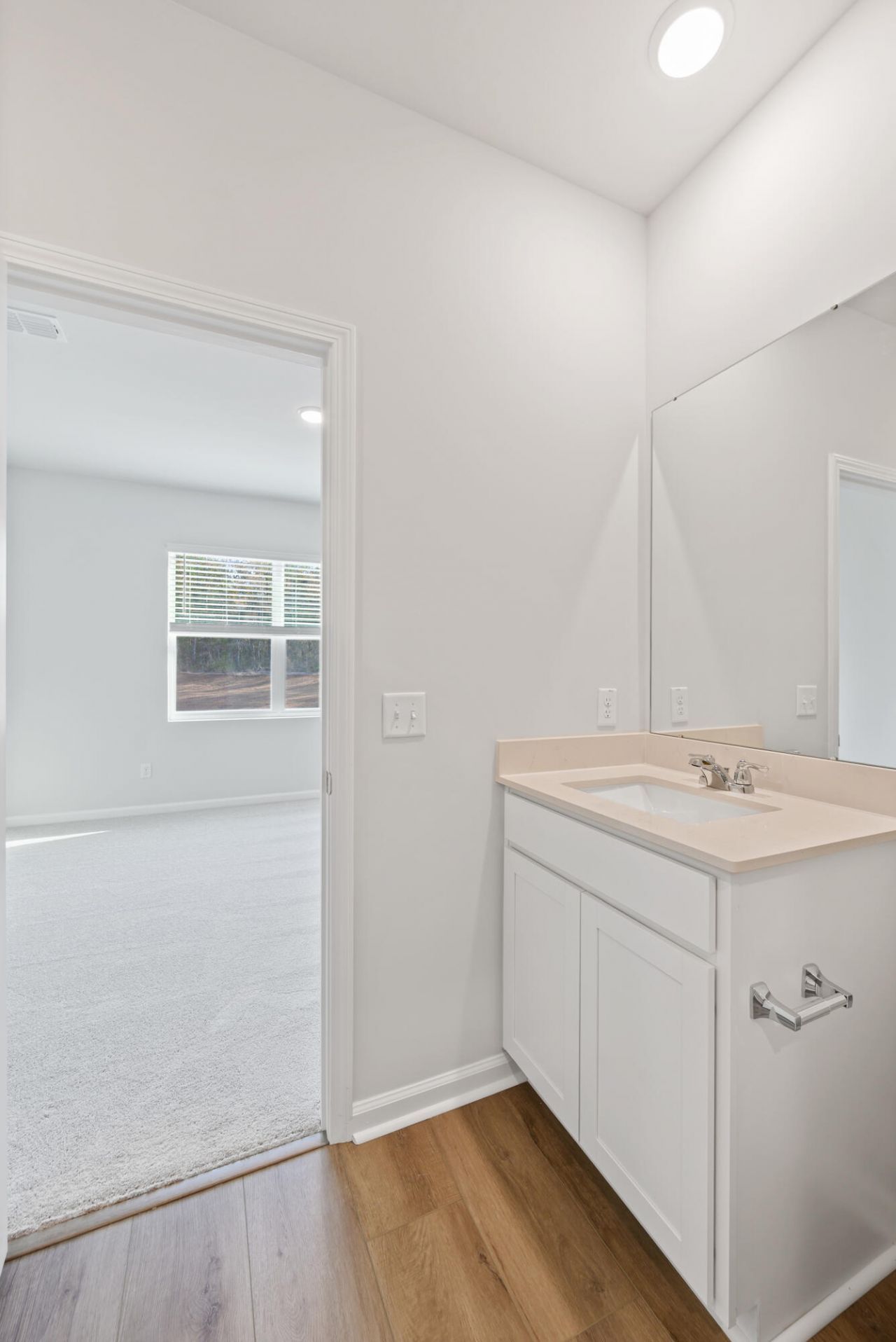 879 Meadowbrook Lane Photo 12