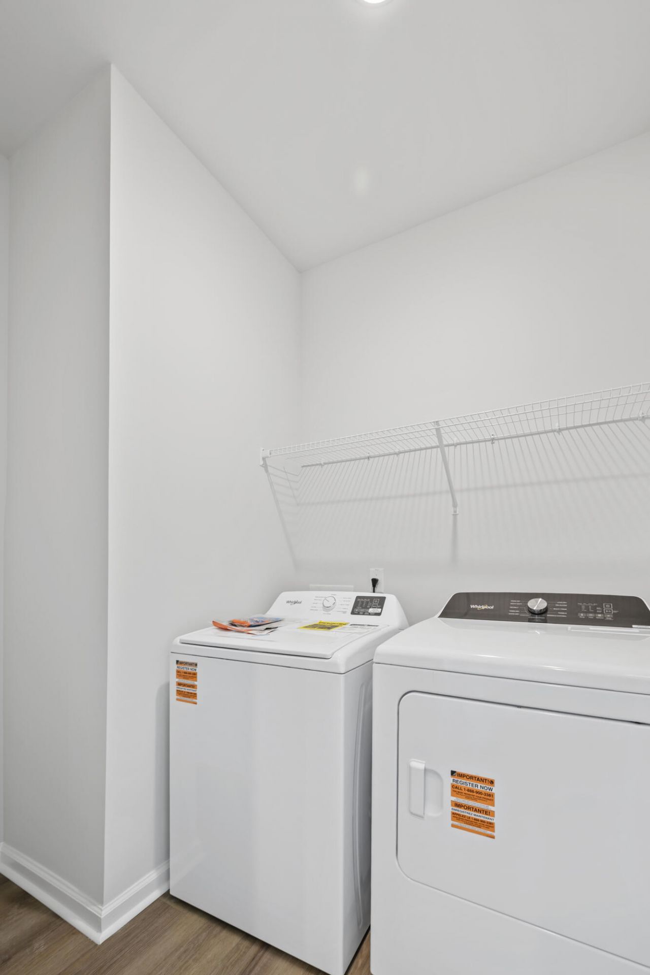 879 Meadowbrook Lane Photo 19