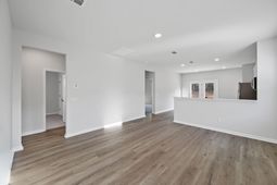 879 Meadowbrook Lane photo 4