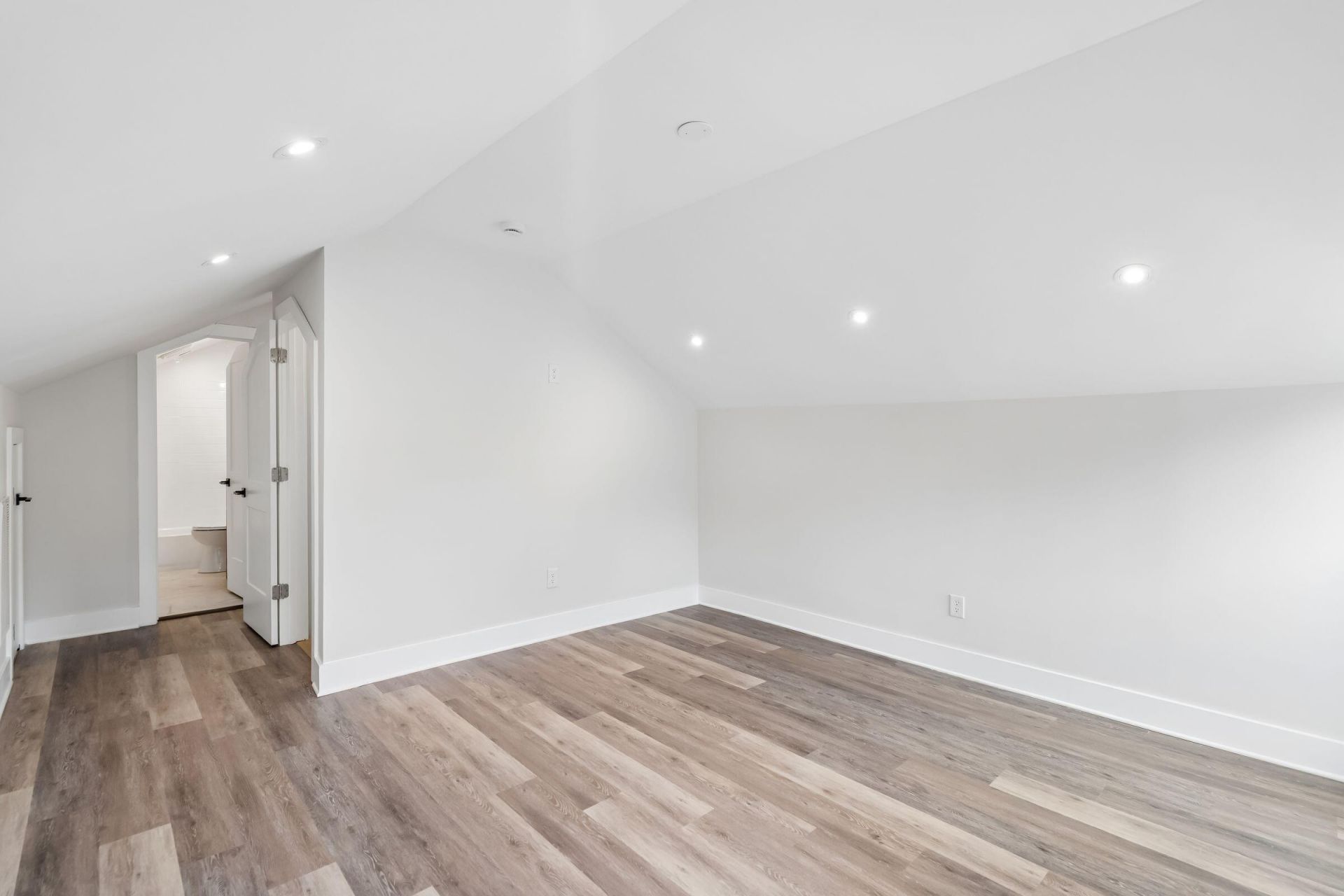 31 Campbell Drive Photo 25