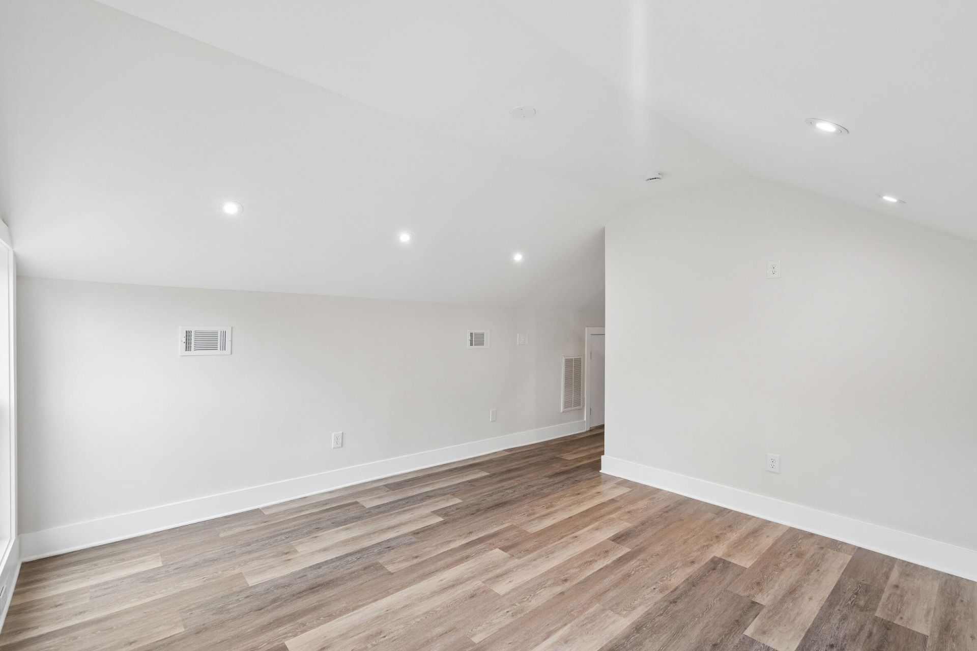 31 Campbell Drive Photo 26