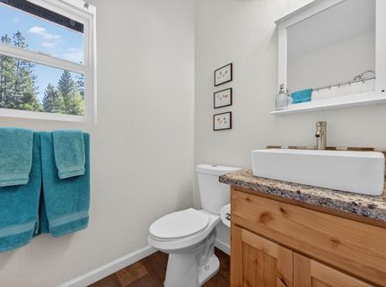 311 Osprey Loop, Lake Almanor, CA 96020 Photo