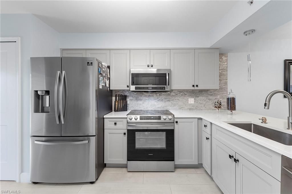 4975 Sandra Bay Dr, Unit 103, Naples, FL 34109 Photo