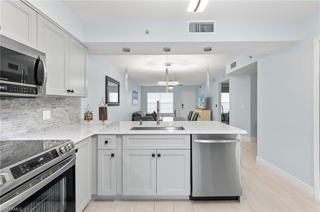 4975 Sandra Bay Dr, Unit 103, Naples, FL 34109 Photo