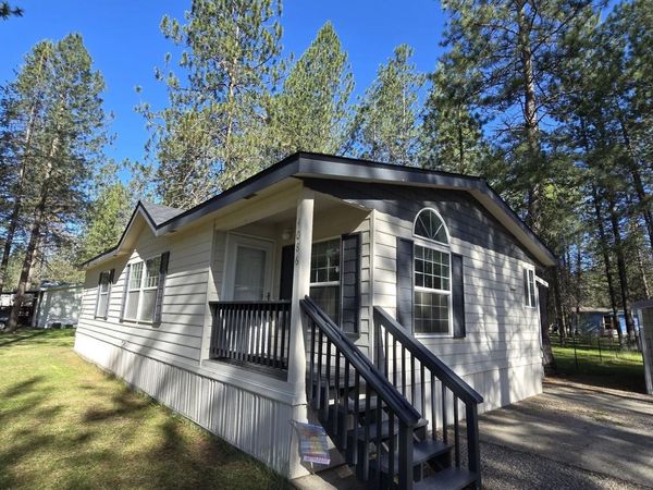4086 Meadowlark Ln, Loon Lake, WA 99148