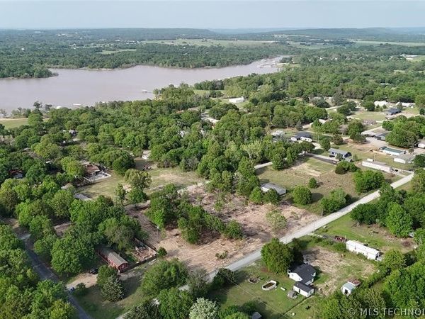 5 Siers Road, Eufaula, OK 74432