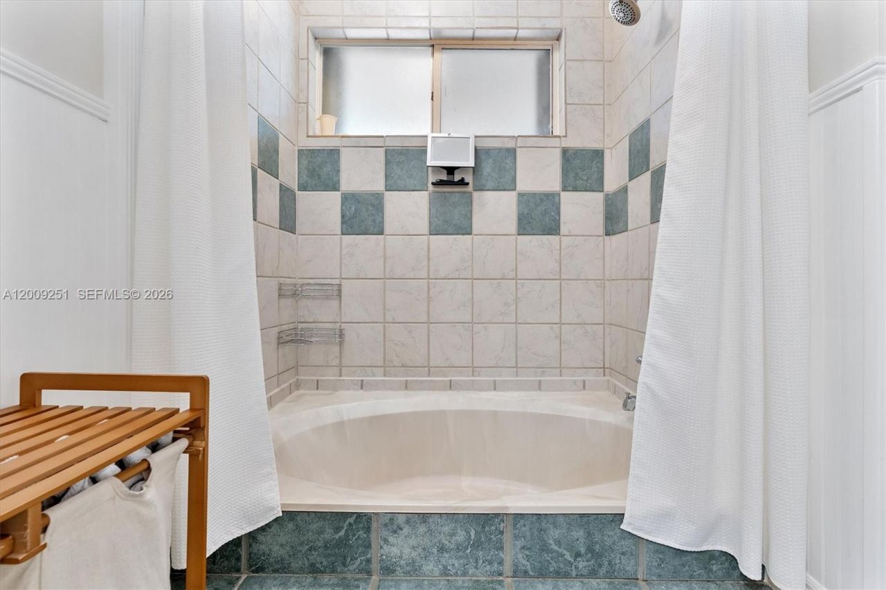 9347 SW 1st St, Unit 803, Plantation, FL 33324 Photo