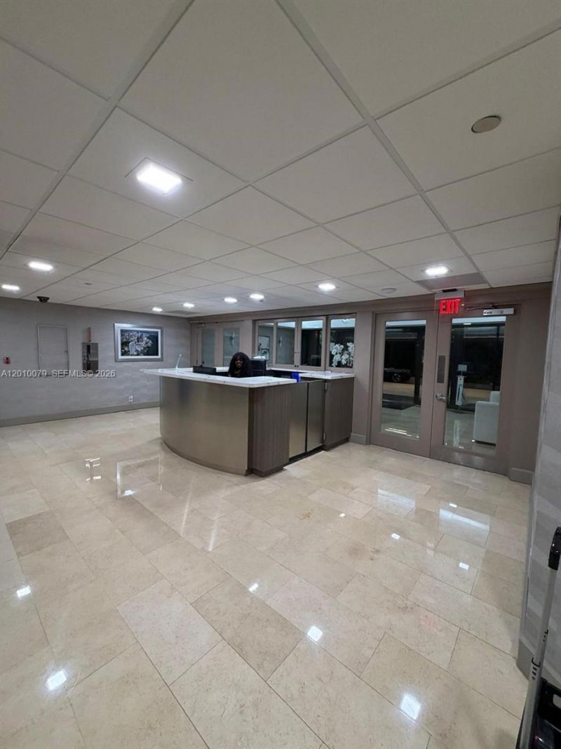 200 SE 15th Rd , Unit 7I, Miami, FL 33129 Photo