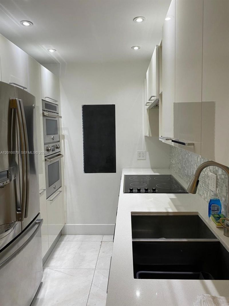 200 SE 15th Rd , Unit 7I, Miami, FL 33129 Photo