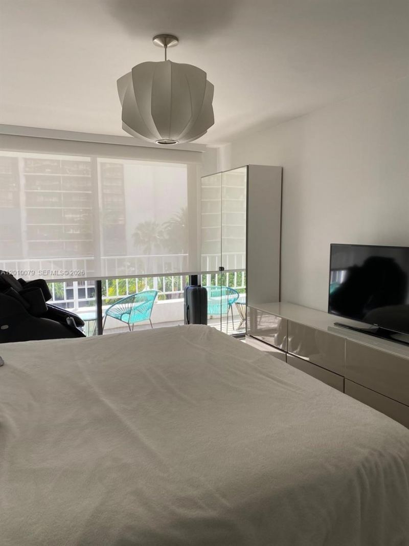 200 SE 15th Rd , Unit 7I, Miami, FL 33129 Photo