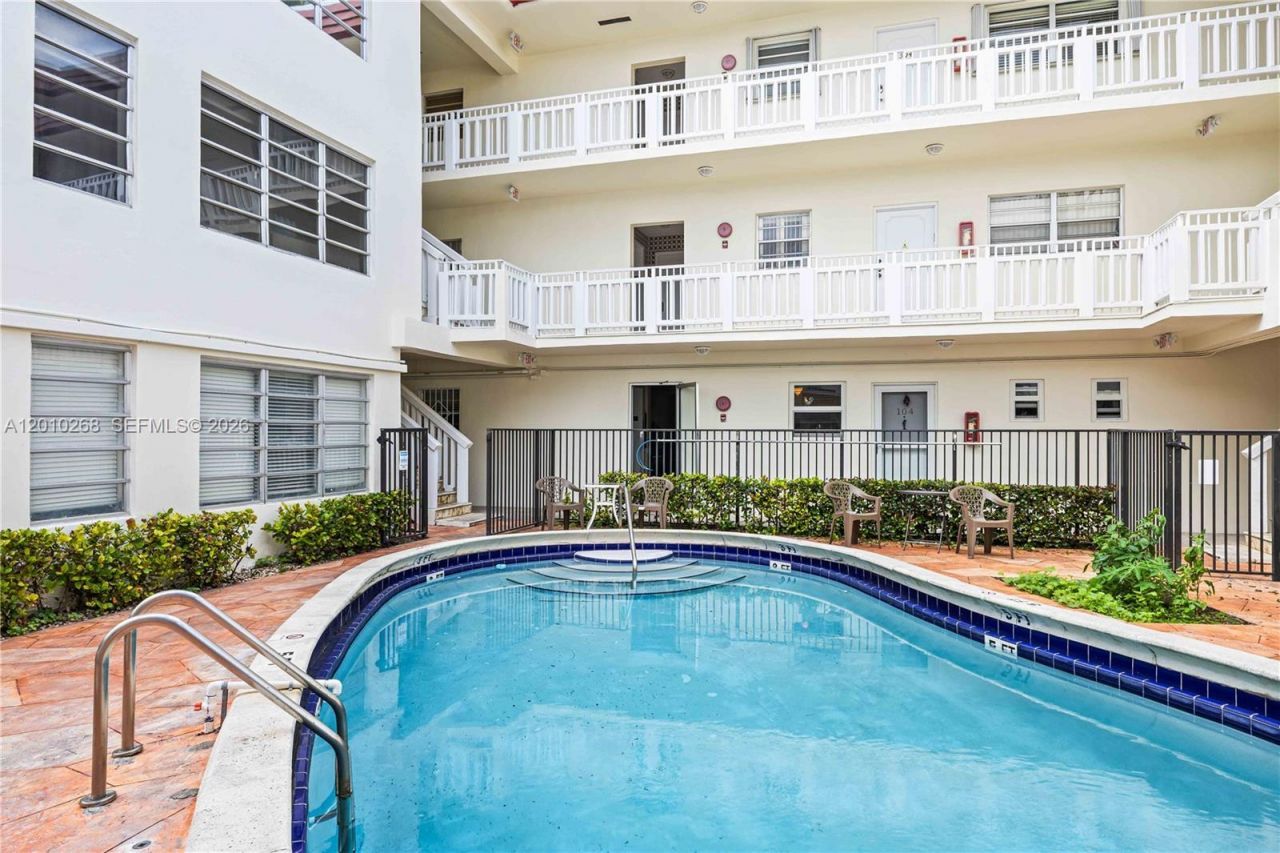 1821 Jefferson Ave , Unit 306, Miami Beach, FL 33139 Photo