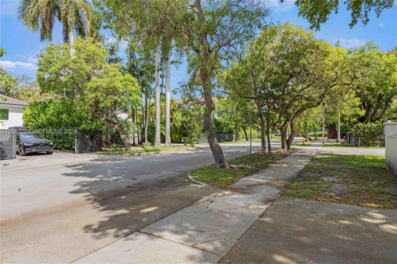 1821 Jefferson Ave , Unit 306, Miami Beach, FL 33139 Photo