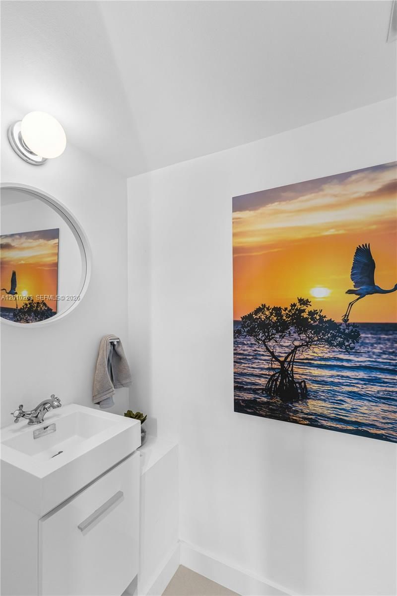 1821 Jefferson Ave , Unit 306, Miami Beach, FL 33139 Photo