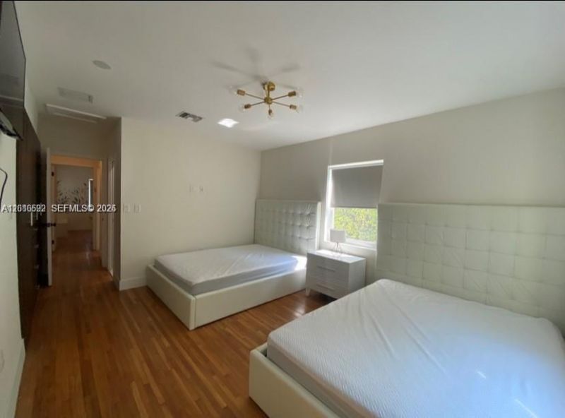 9472 Byron Ave, Surfside, FL 33154 Photo