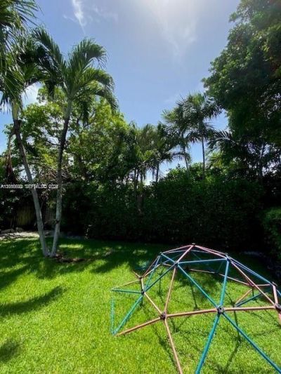 9472 Byron Ave, Surfside, FL 33154 Photo