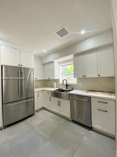 9472 Byron Ave, Surfside, FL 33154 Photo
