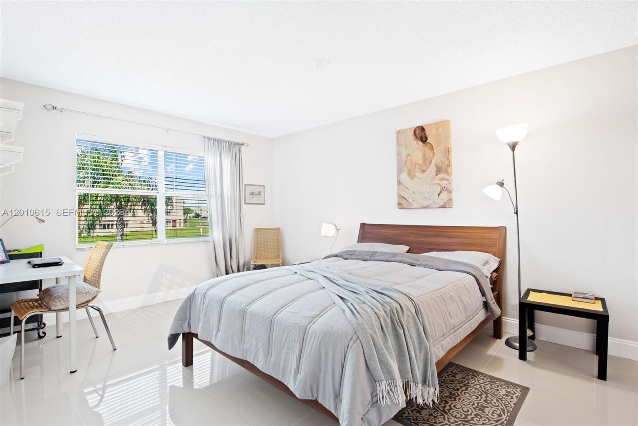 9421 Sunrise Lakes Blvd , Unit 208, Sunrise, FL 33322 Photo
