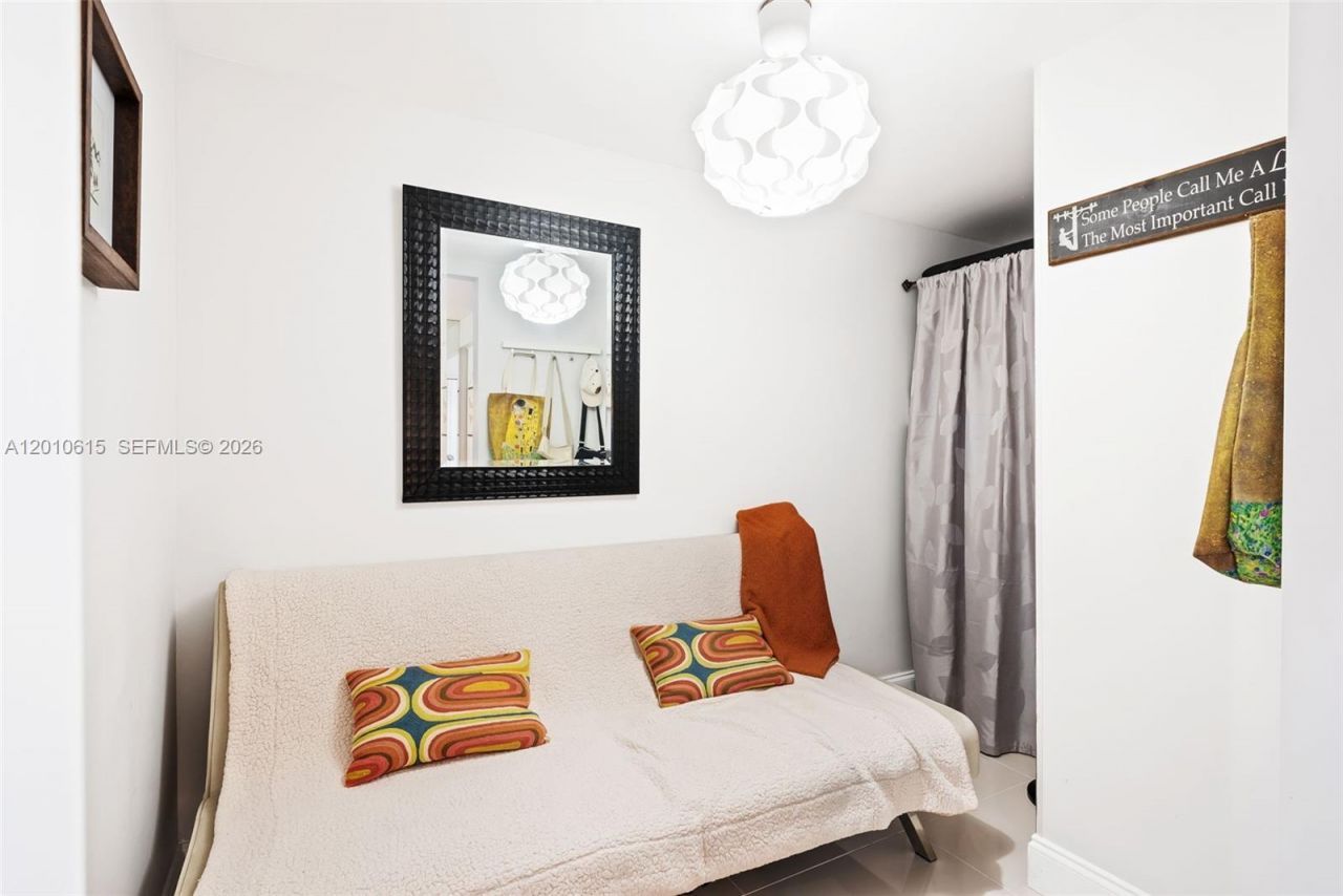 9421 Sunrise Lakes Blvd , Unit 208, Sunrise, FL 33322 Photo