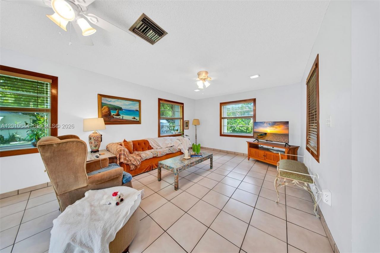 7250 SW 34th St Rd , Miami, FL 33155 Photo