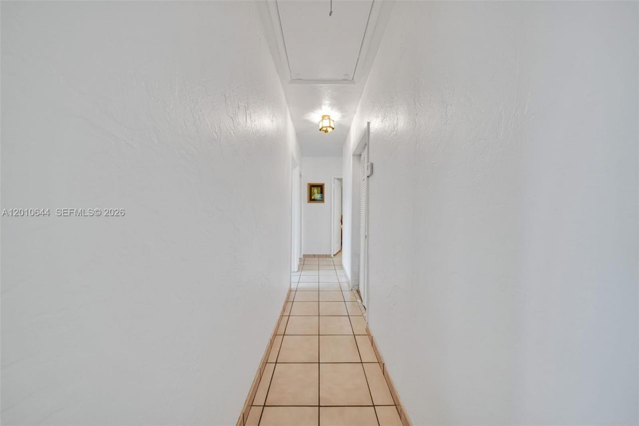 7250 SW 34th St Rd , Miami, FL 33155 Photo