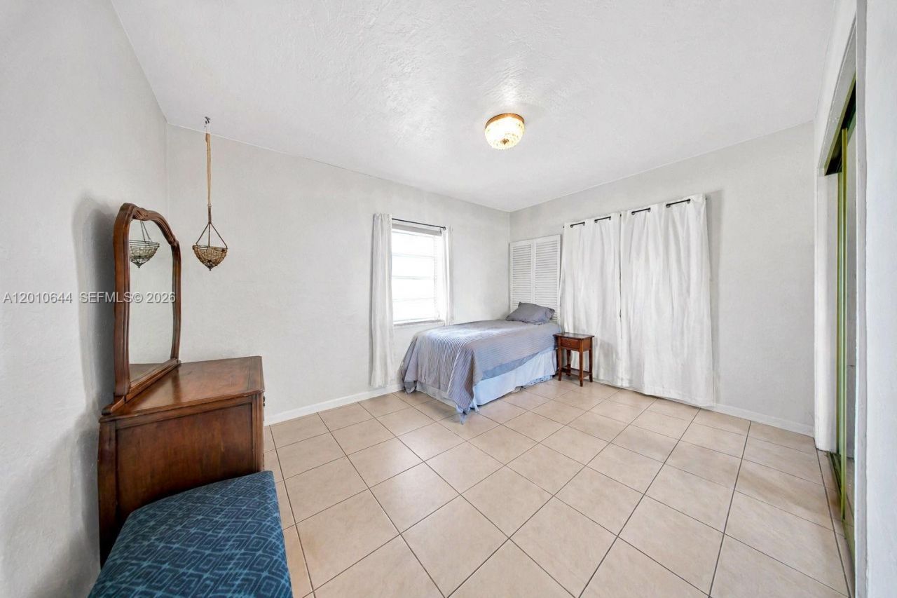 7250 SW 34th St Rd , Miami, FL 33155 Photo