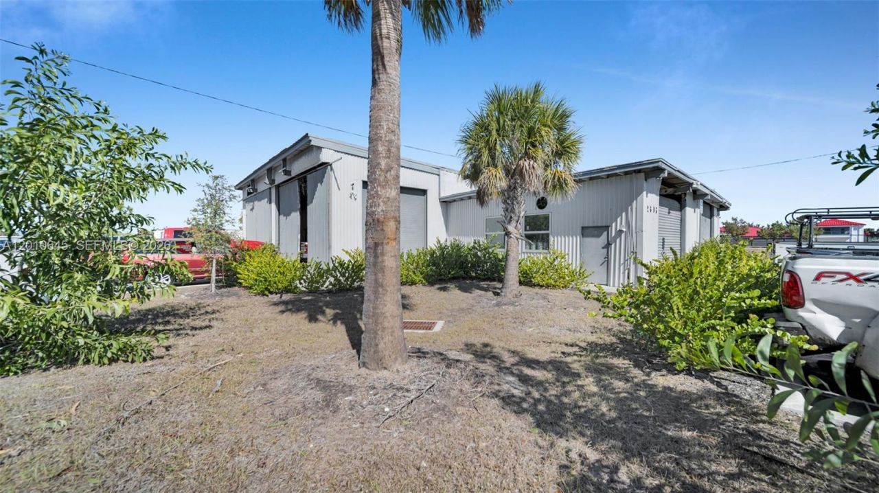 2635 SW Pine Island Rd. Cape Coral, Cape Coral, FL 33991 Photo