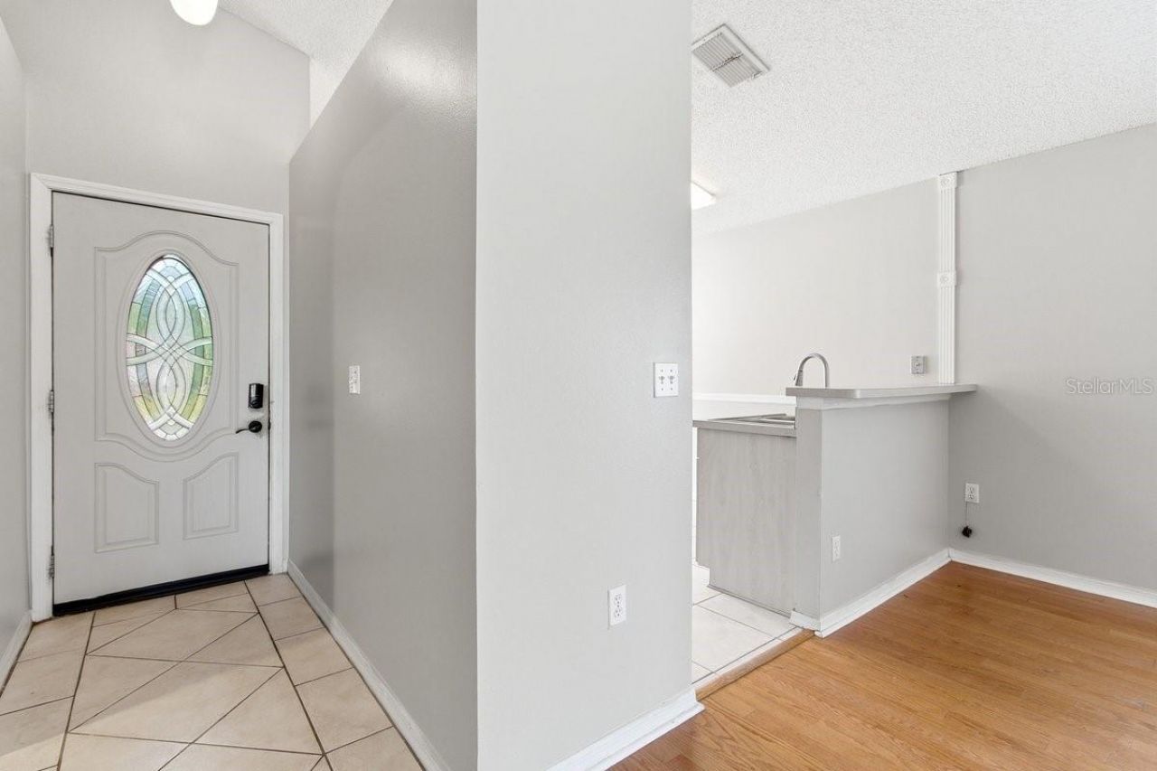 1537 Ridge Pointe Drive , Orlando, FL 32808 Photo