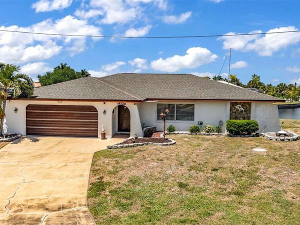 19220 MOORE HAVEN COURT , PORT CHARLOTTE, FL 33948