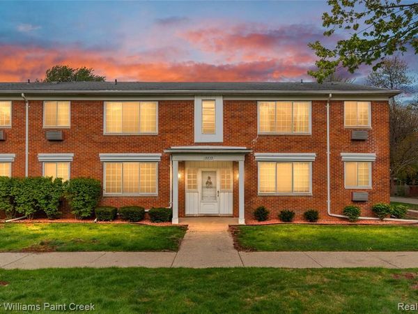 19839 Arthur, Harper Woods, MI 48225