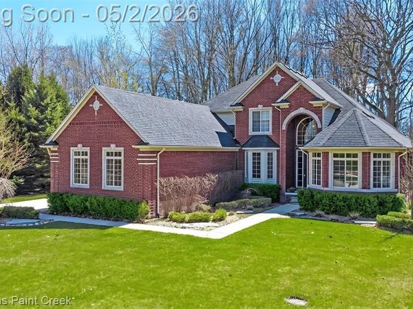 50182 Dante Court, Chesterfield Twp, MI 48047