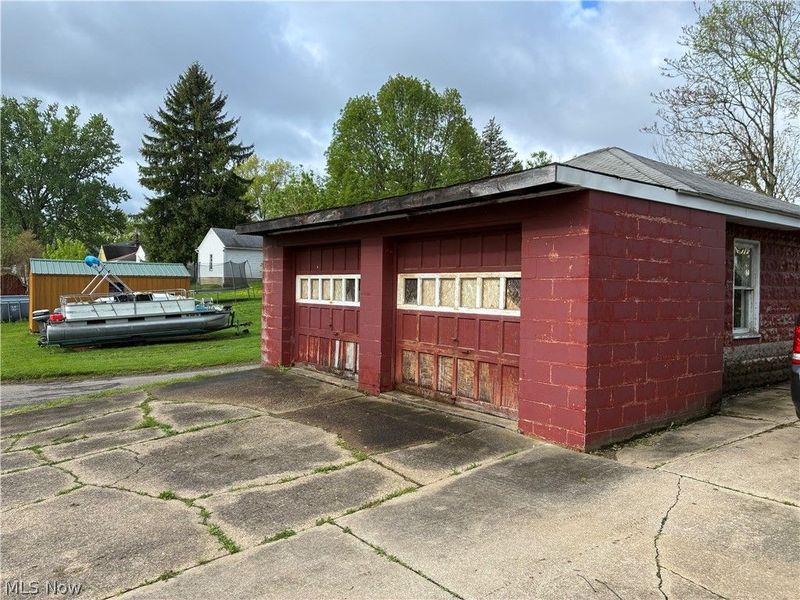 2007 Lincoln Way NW, Massillon, OH 44647 Photo 3
