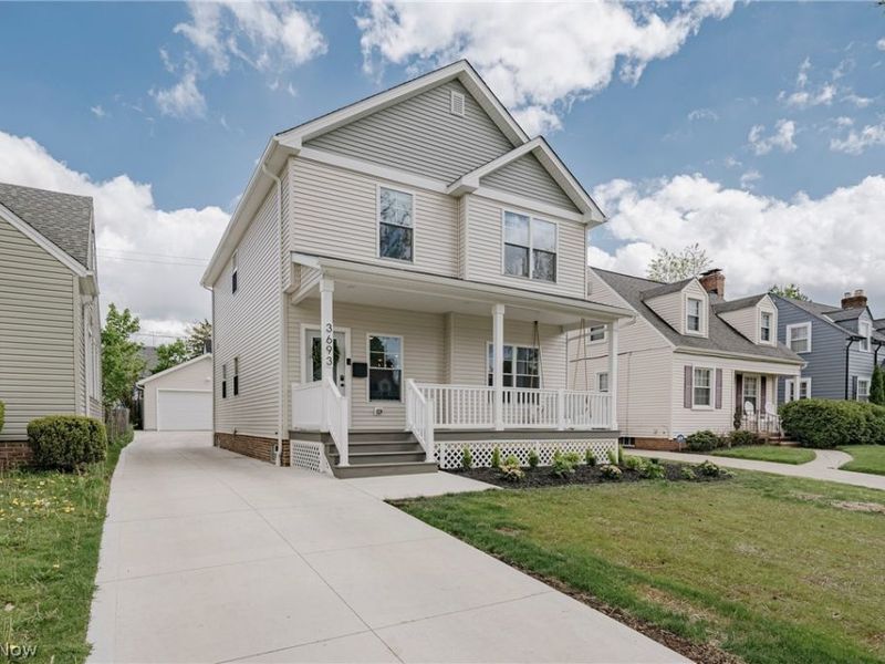 3693 Pennington Road, Shaker Heights, OH 44120 Photo 2