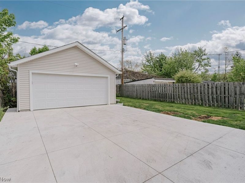 3693 Pennington Road, Shaker Heights, OH 44120 Photo 28