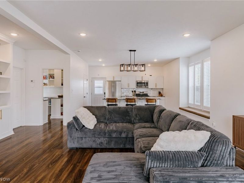3693 Pennington Road, Shaker Heights, OH 44120 Photo 7