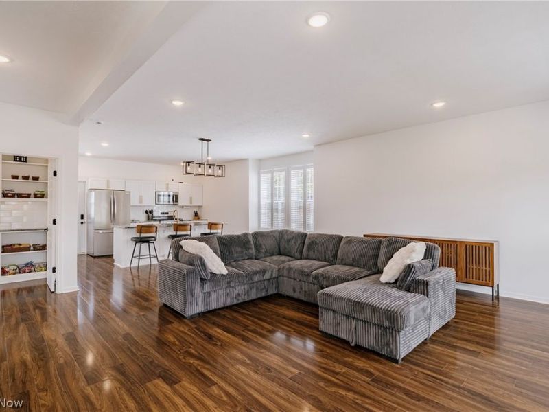 3693 Pennington Road, Shaker Heights, OH 44120 Photo 8