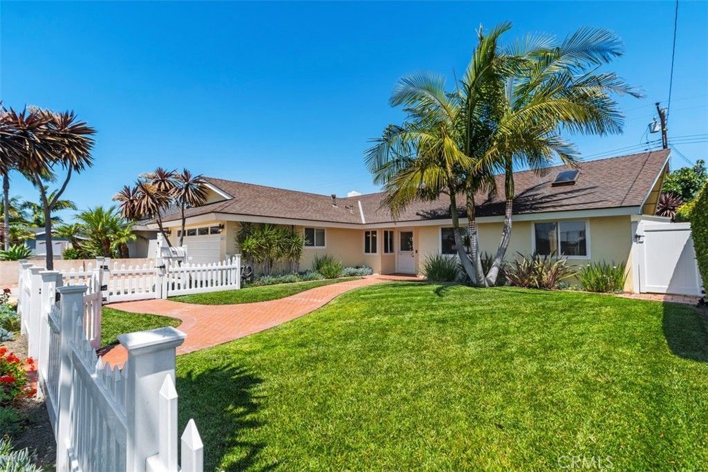 5621 Clark, Huntington Beach, CA 92649 Main Photo