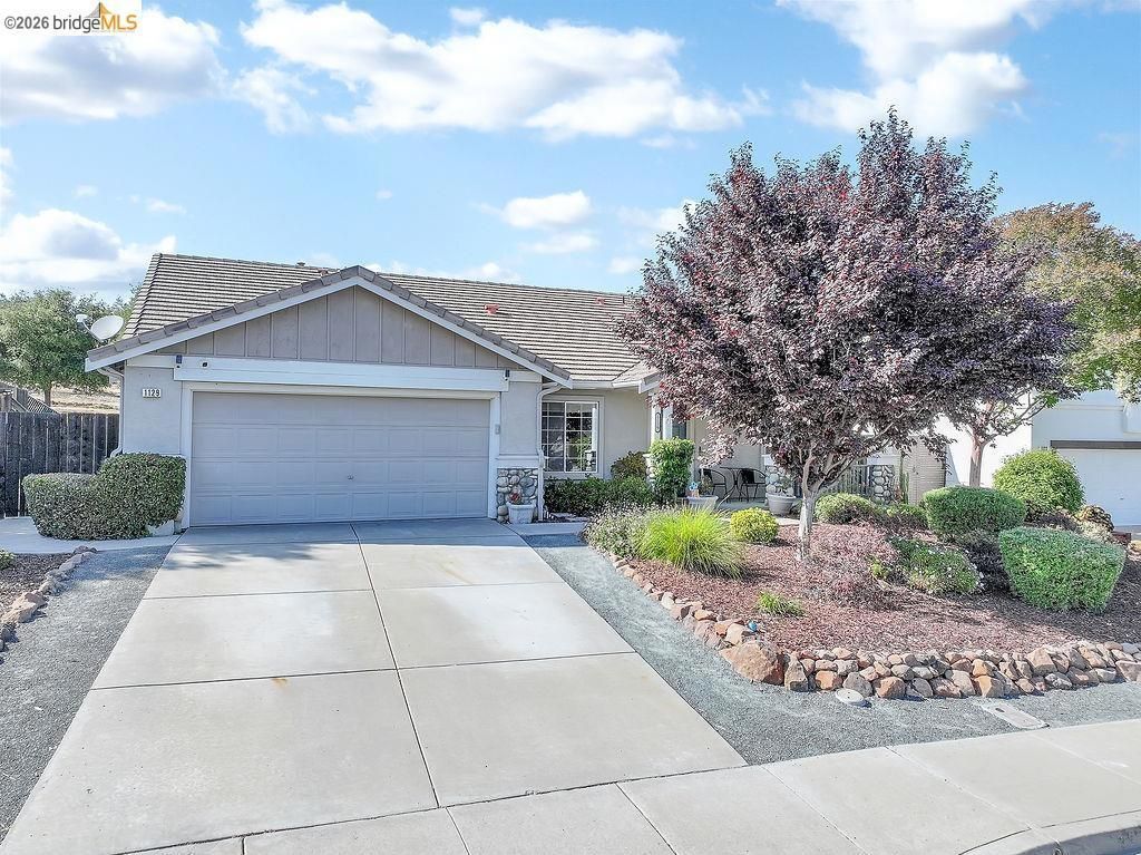 1129 Prewett Ranch Dr, Antioch, CA 94531 Main Photo