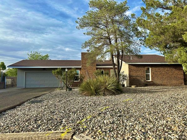 1635 Fornax Road SE, Rio Rancho, NM 87124