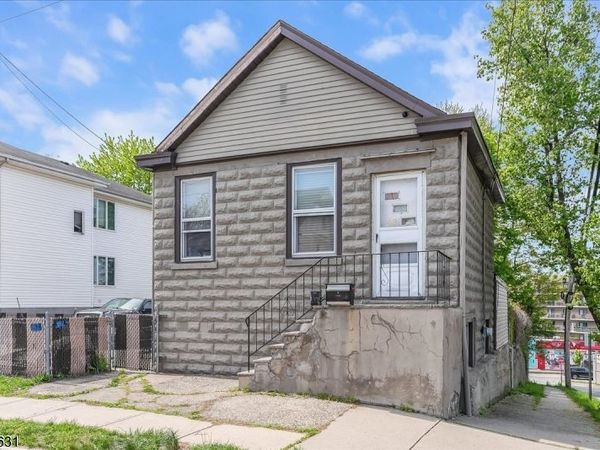 43 Maitland Pl, Garfield, NJ 07026