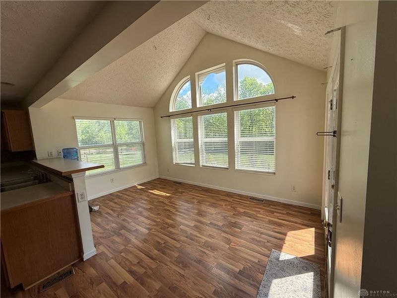 2545 Hillsdale Drive, Beavercreek, OH 45431 Photo 10
