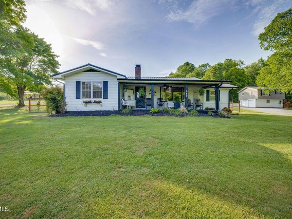 987 Hairetown Road, Jonesborough, TN 37659