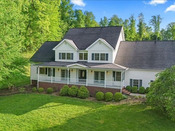 307 Fairridge Road, Johnson City, TN 37604