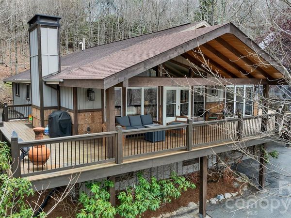 202 Tamarack Road , Beech Mountain, NC 28604