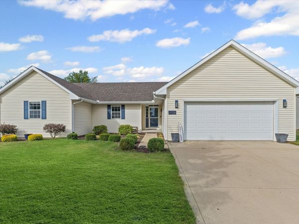 1708 Magnolia Drive , St. Joseph, IL 61873