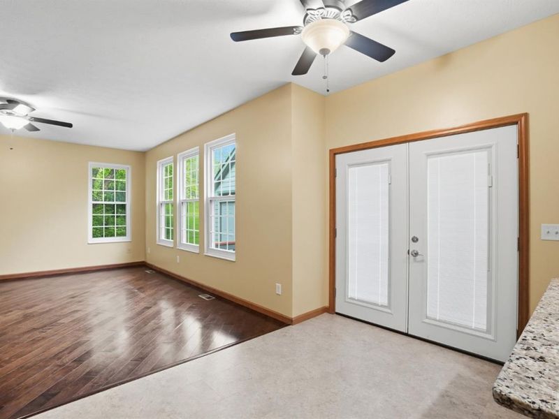 1264 Kables Mill Drive, Sugarcreek Twp, OH 45305 Photo 12